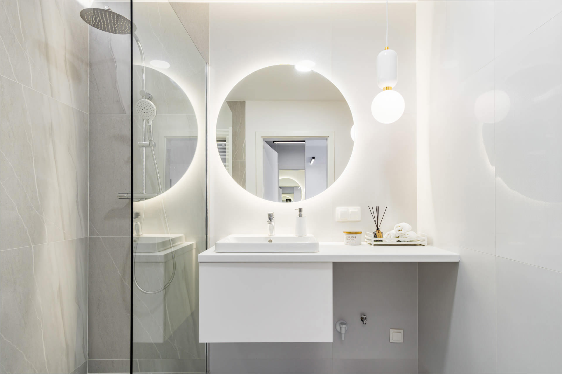 Projekt wnętrz nowoczesnego apartamentu -łazienka